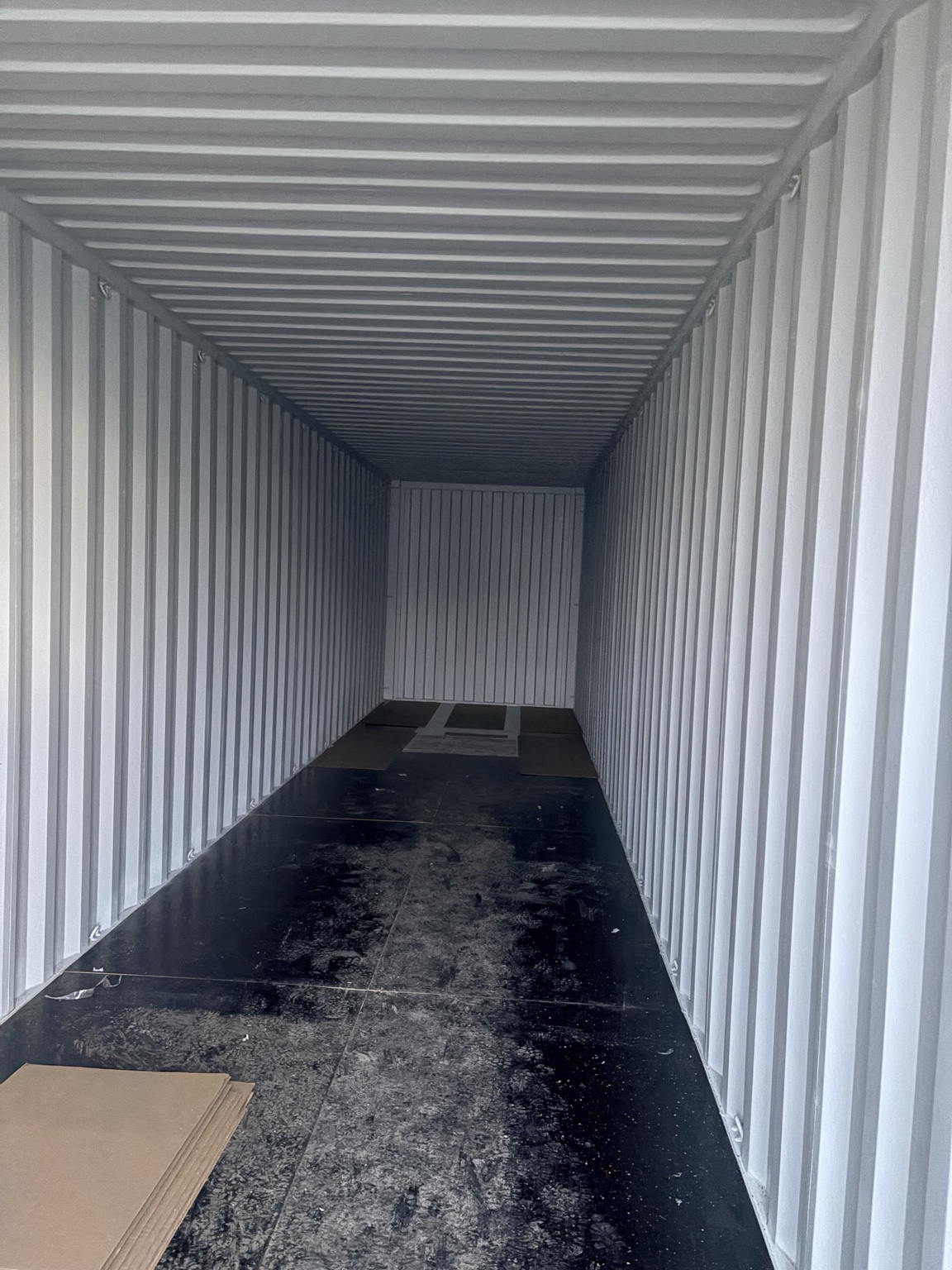2026 40 ft High Cube Container — Beige RAL 1015 — photo 8