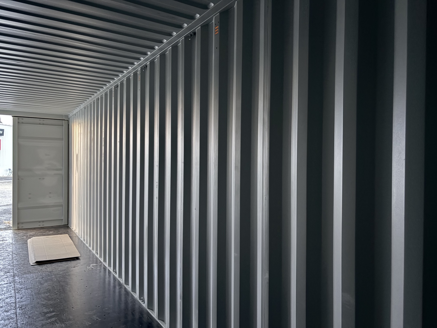 2026 40 ft High Cube Container — Beige RAL 1015 — photo 10