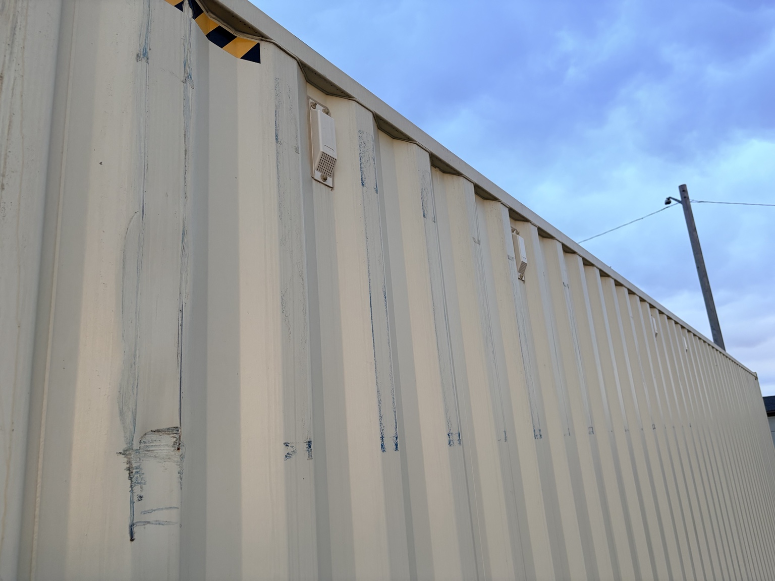 2026 40 ft High Cube Container — Beige RAL 1015 — photo 12