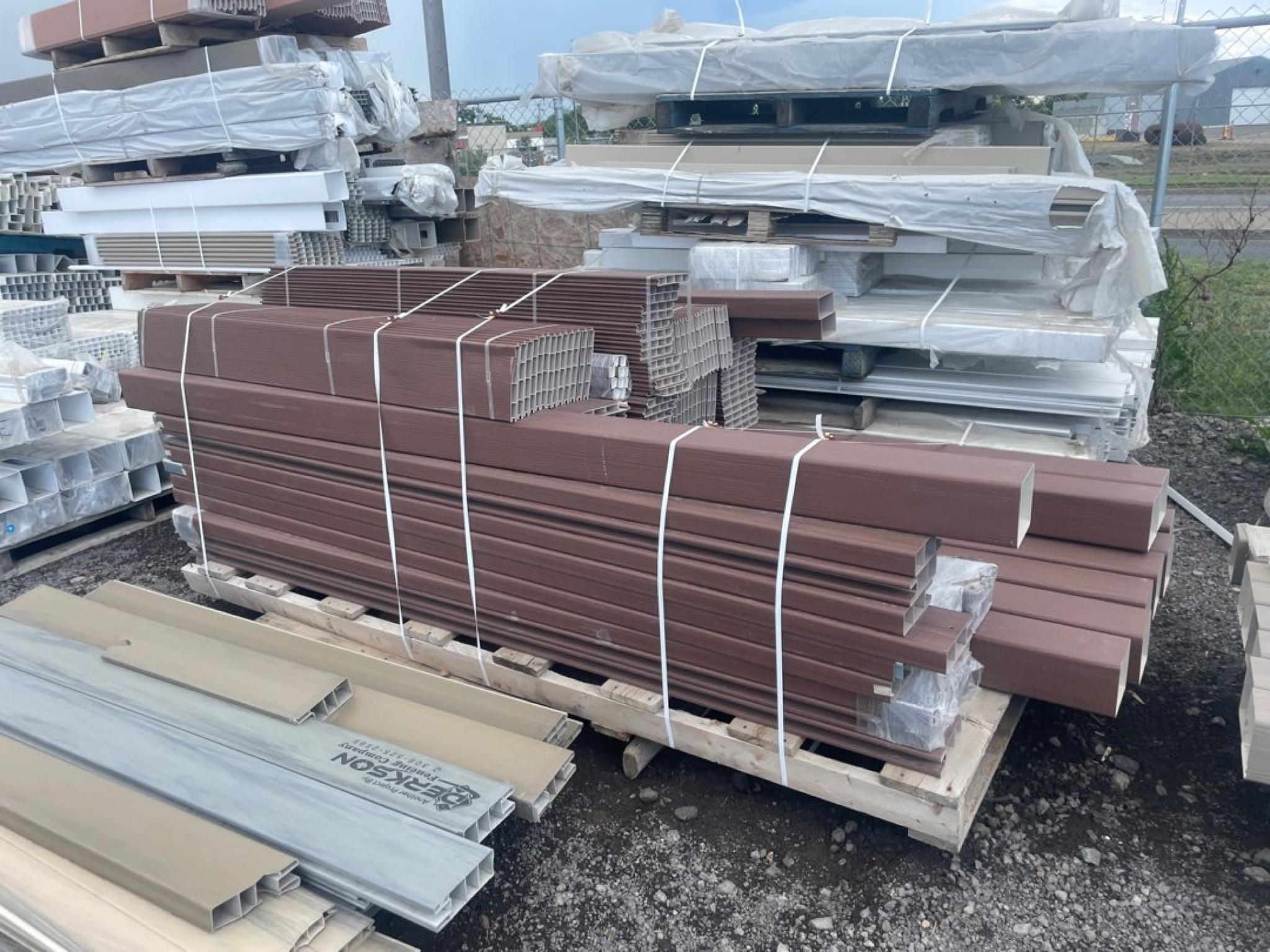 Sierra Blend Fence Package — Six Complete Sections